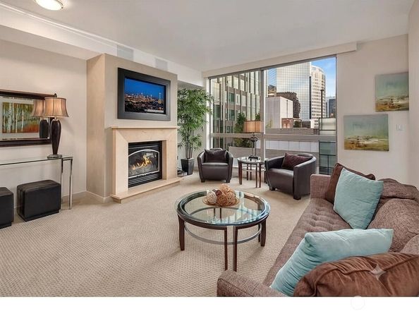 10650 NE 9th Place 821, Bellevue WA 98004