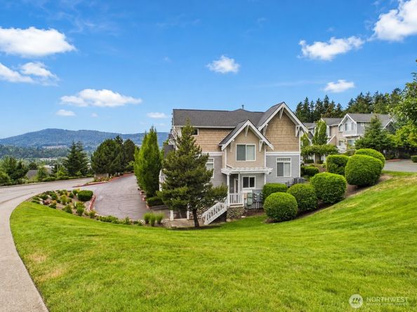 23120 SE Black Nugget Road A6, Issaquah WA 98029