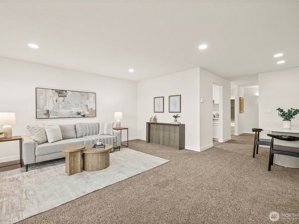 2929 76th Avenue SE 208, Mercer Island WA 98040