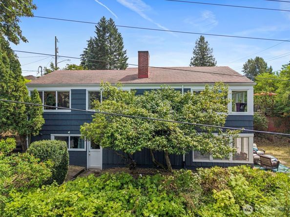9628 5th Ave NE, Seattle WA 98115