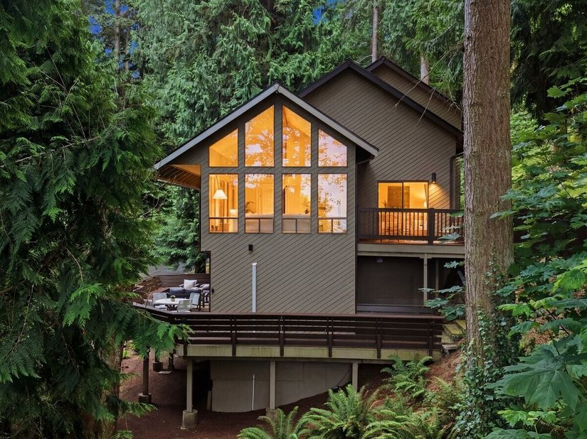 16216 N Meadowdale Road, Edmonds WA 98026