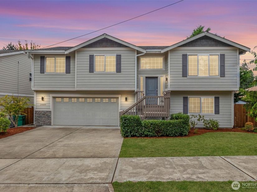 14609 20th Avenue NE, Shoreline WA 98155