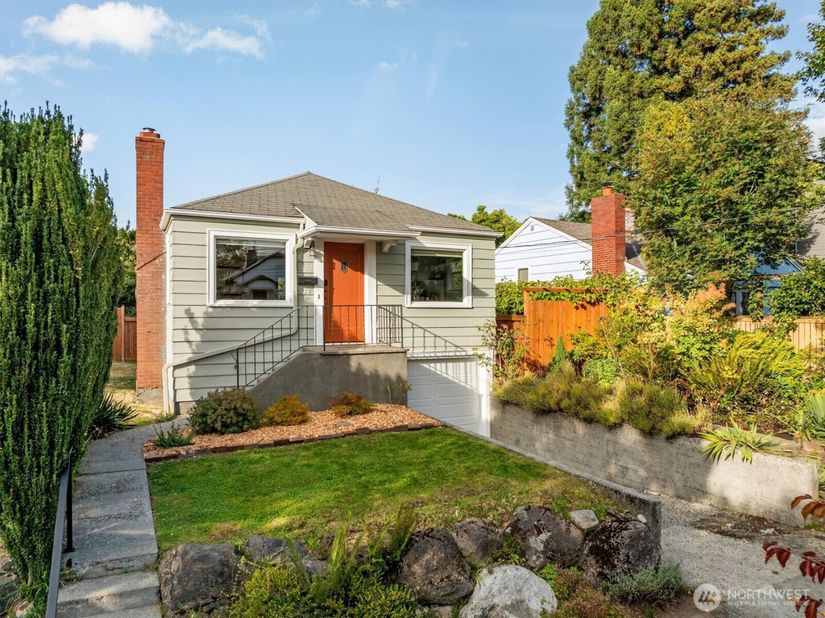 1022 NE 72nd Street, Seattle WA 98115
