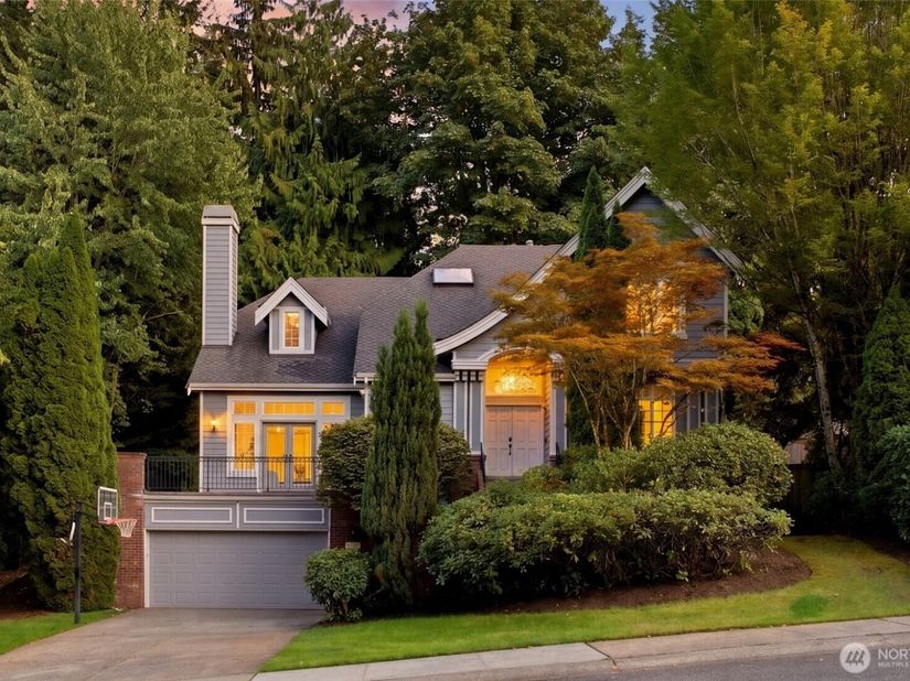 17033 NE 108th Way, Redmond WA 98052