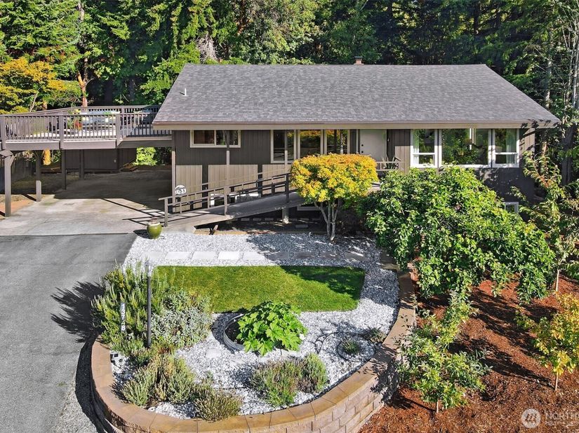 13748 16th Avenue SW, Burien WA 98166