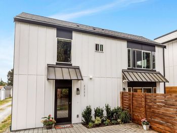 1111 SW Henderson Street