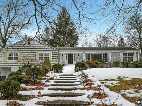 229 Allison Court, Englewood NJ 07631