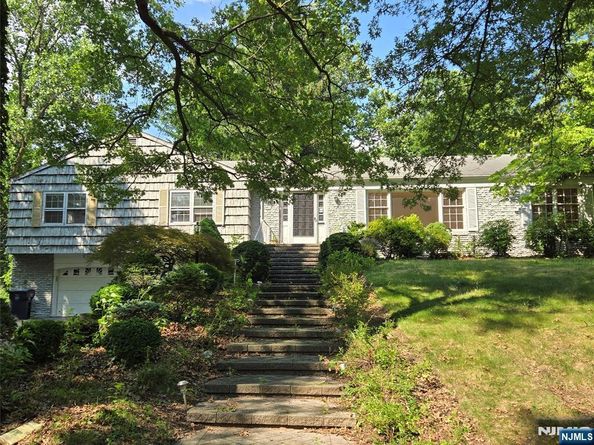 229 Allison Court, Englewood NJ 07631