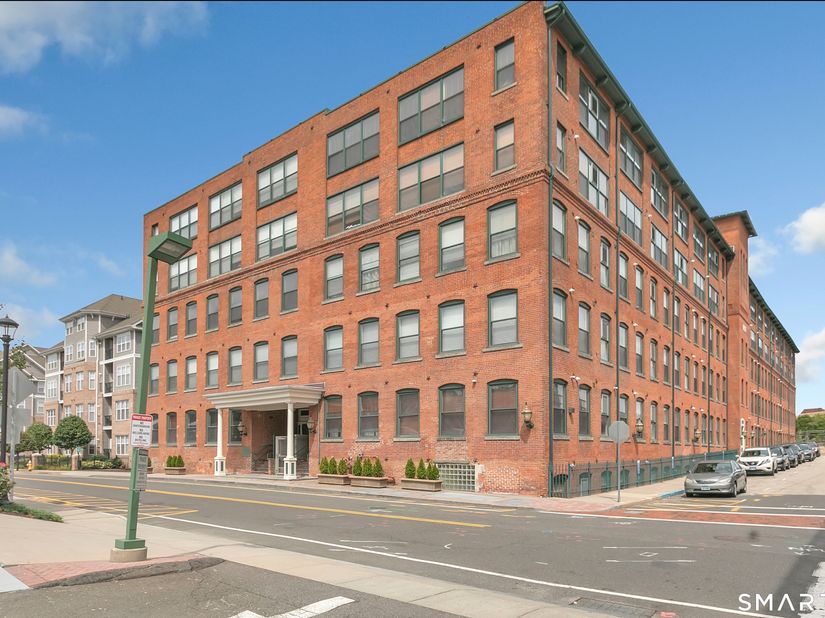 145 Canal Street 13, Shelton CT 06484