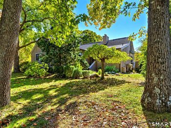 532 Narraganset Lane