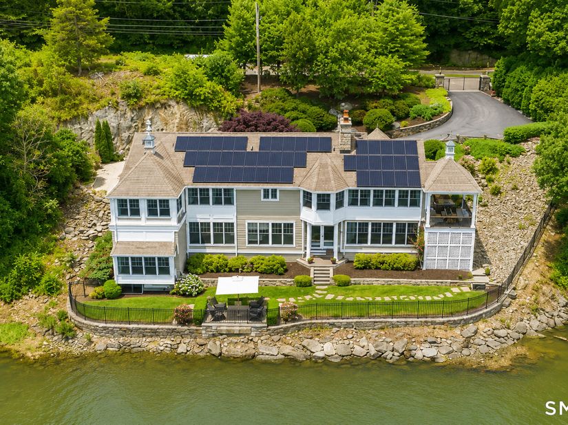 500 River Road, Stratford CT 06614