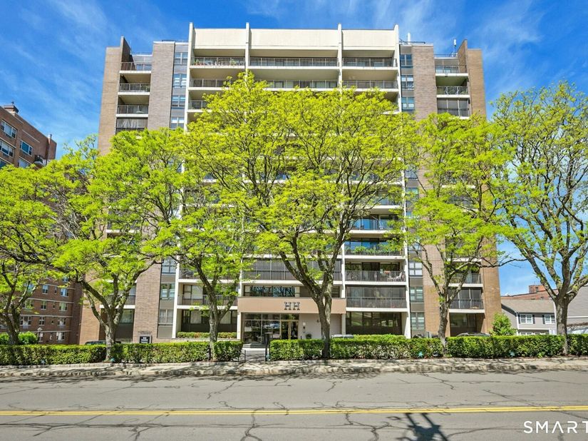 44 Strawberry Hill Avenue 3K, Stamford CT 06902