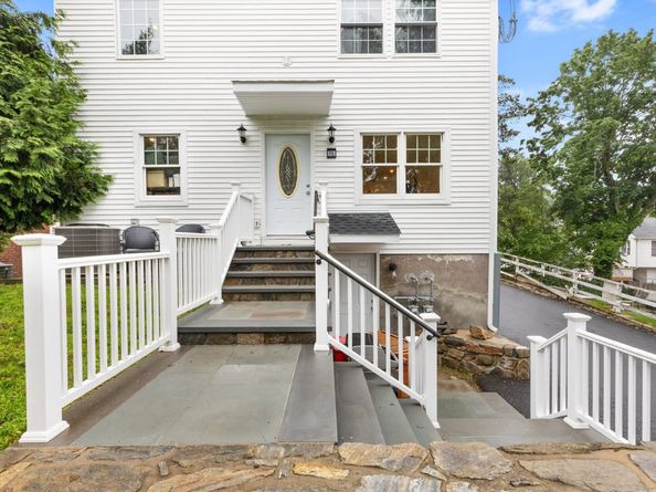 75 Coolidge Avenue, Stamford CT 06906