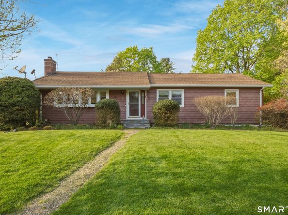 2 Finch Court, Norwalk CT 06854