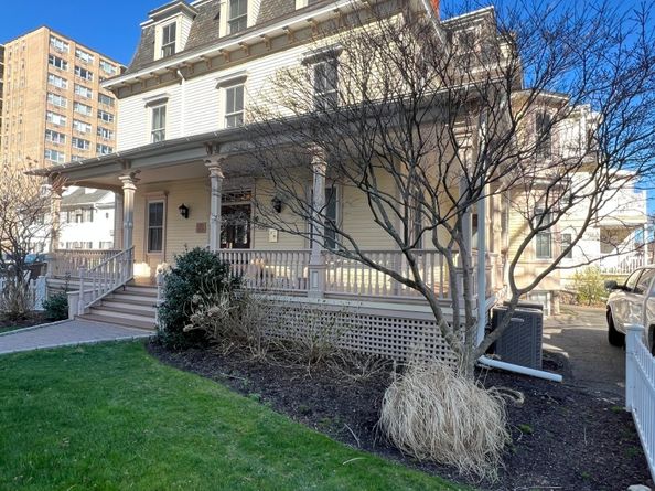 49 Glenbrook Road 103, Stamford CT 06902