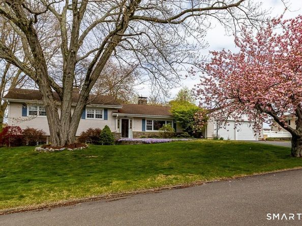 220 Oak Ridge Road, Stratford CT 06614
