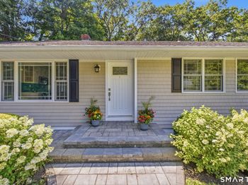 60 Arden Lane