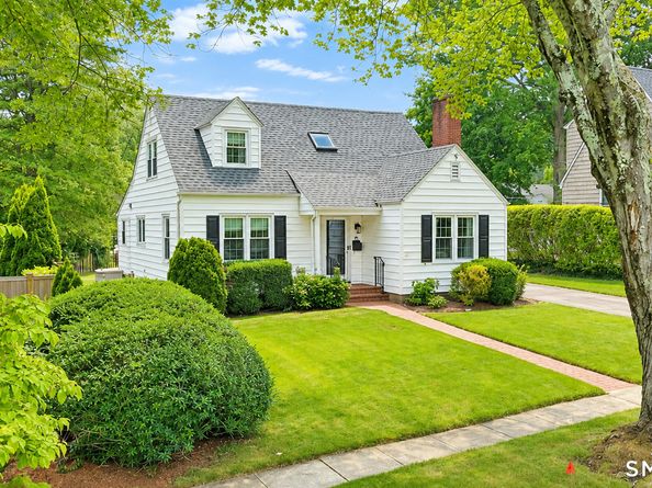 85 Louvain Street, Fairfield CT 06825