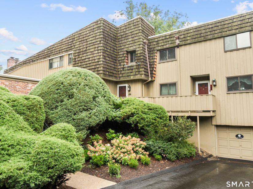 186 Gillies Lane 186, Norwalk CT 06854