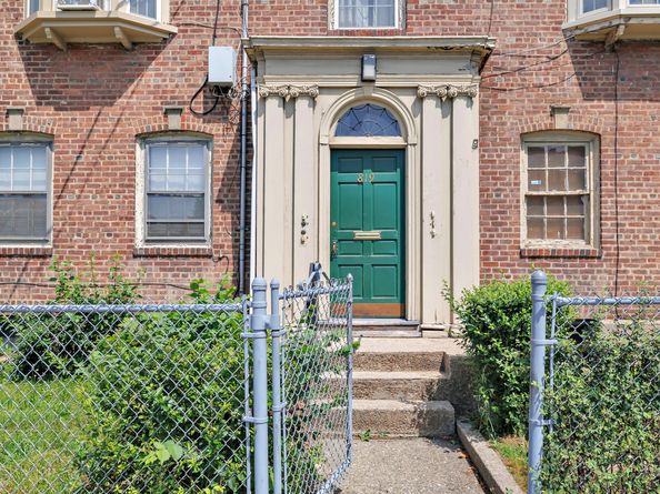 819 Connecticut Avenue 6, Bridgeport CT 06607