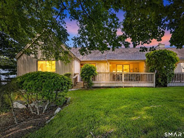 448 Hammerstone Lane B, Stratford CT 06614