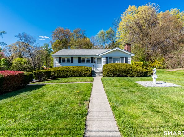 34 Bassick Road, Trumbull CT 06611