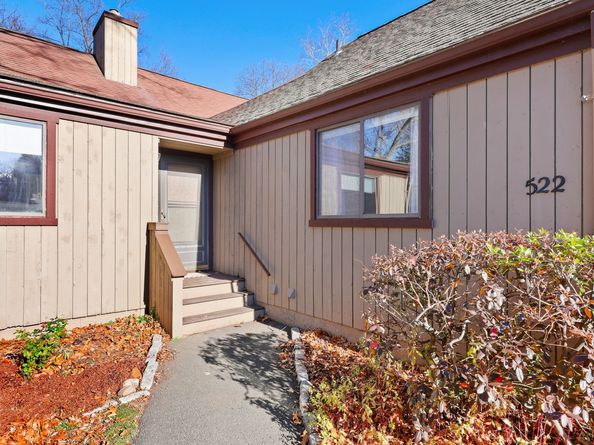 522 Iroquois Lane B, Stratford CT 06614