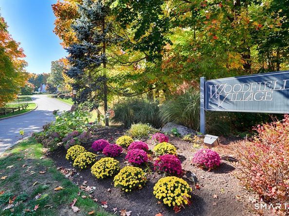 35 Balmaha Court 35, Fairfield CT 06825