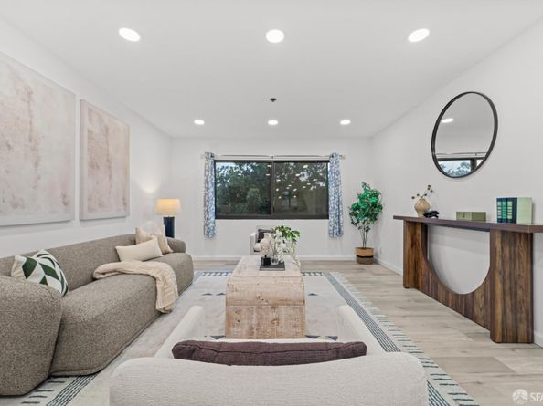 117 California Avenue D203, Palo Alto CA 94306