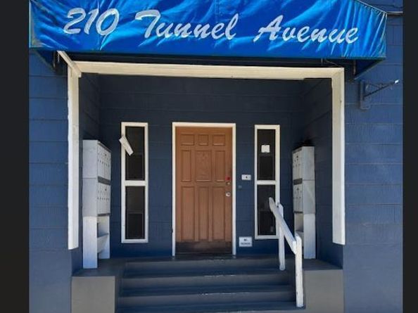 210 Tunnel Avenue, Richmond CA 94801