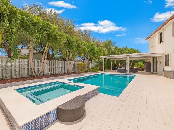 3461 SE 1st St, Homestead FL 33033