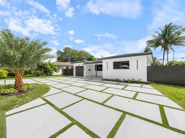 1305 N 31st Rd, Hollywood FL 33021