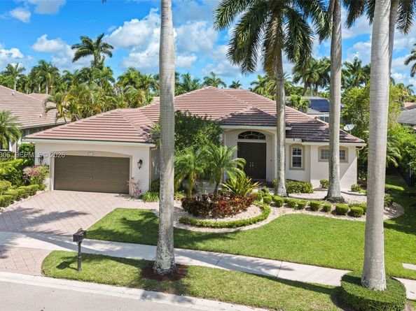 2556 Eagle Run Ln, Weston FL 33327