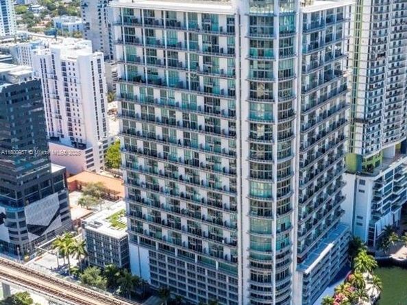 690 SW 1st Ct 1227, Miami FL 33130