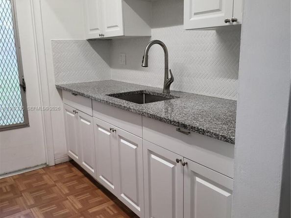 Undisclosed Address #A11987335, Hollywood FL 33020
