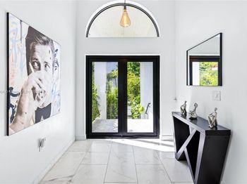 1061 NW North River Dr