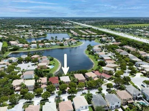 9770 Scribner Ln, Wellington FL 33414