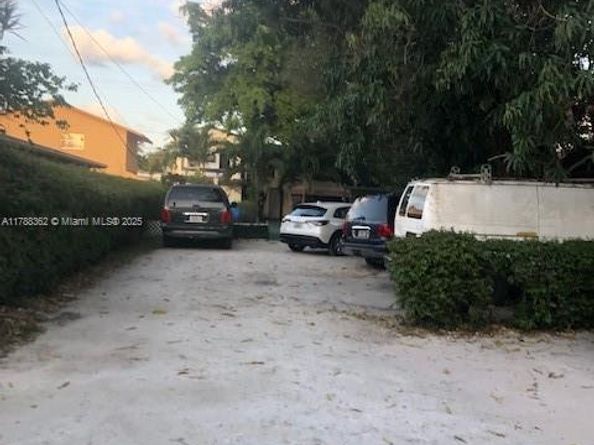 2231 SW 57th Ct, Miami FL 33155