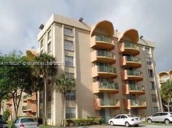 9350 Fontainebleau Blvd