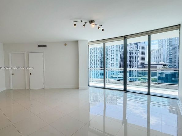 350 S Miami Ave 1702, Miami FL 33130