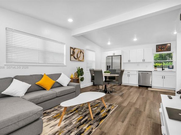 272 NW 31st ave, Fort Lauderdale FL 33311