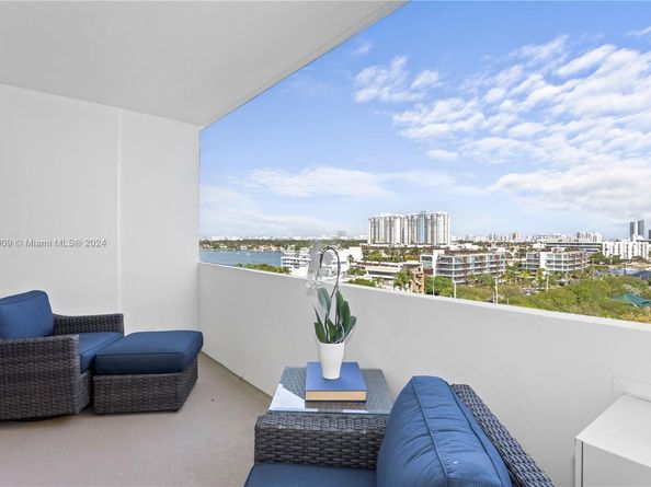 3 Island Ave 10K, Miami Beach FL 33139