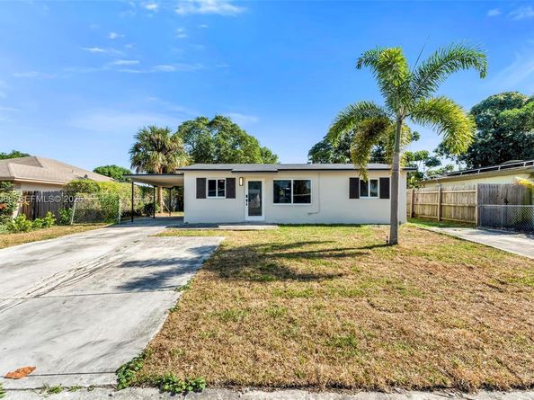 311 NW 12th Ave, Delray Beach FL 33444