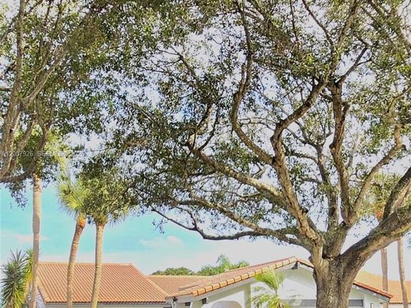 5551 Lakeview Mews Dr, Boynton Beach FL 33437