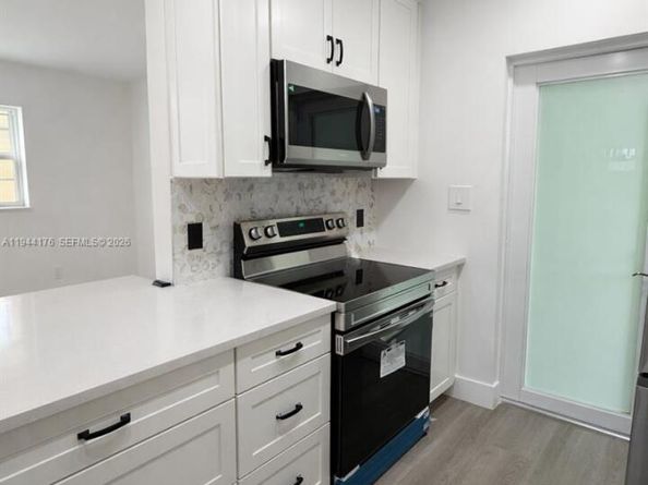 363 Washington Ave 35, Miami Beach FL 33139