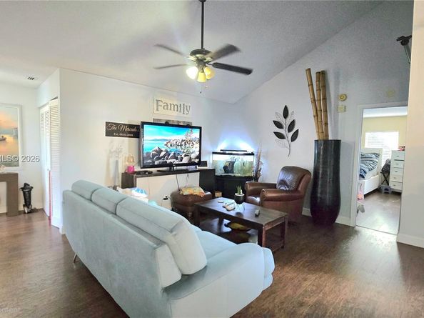 4105 Clearview Ter, West Palm Beach FL 33417