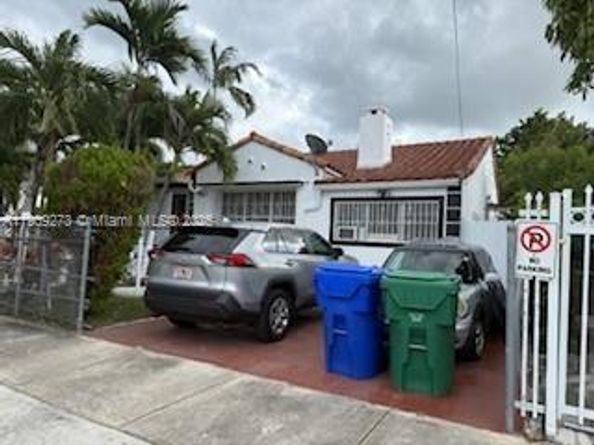 560 NE 77th St, Miami FL 33138