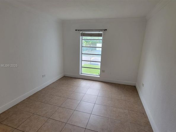 7232 SW 94th Pl E7, Miami FL 33173