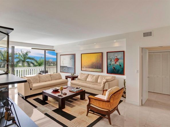 2000 Island Blvd 503, Aventura FL 33160