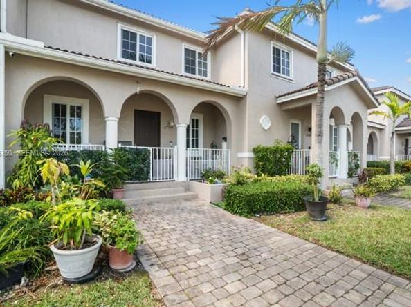 27554 SW 140th Ave, Homestead FL 33032